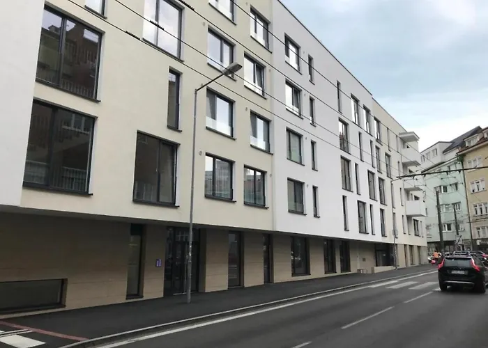Skau Piano Family & Business Apartment Free Parking